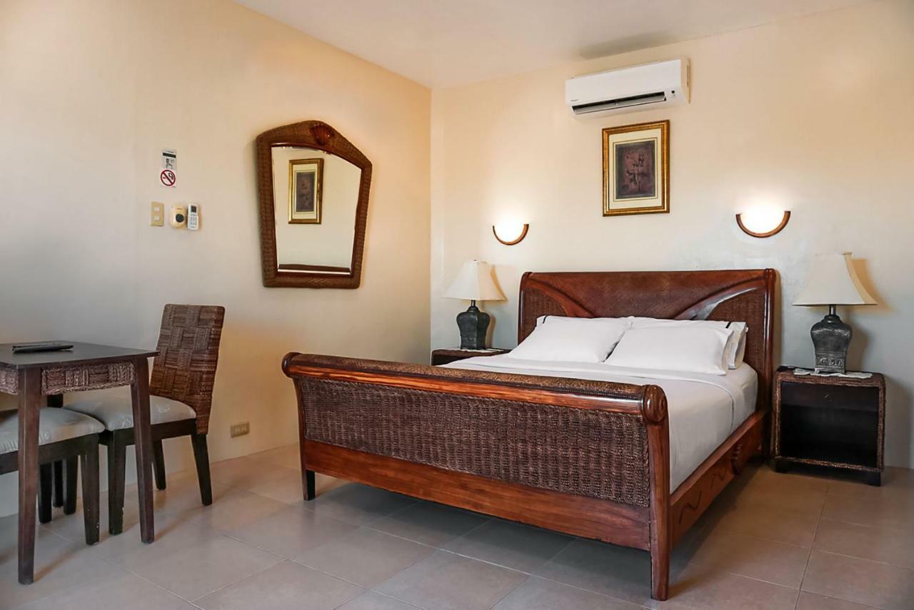Turtle Bay Dive 4*
