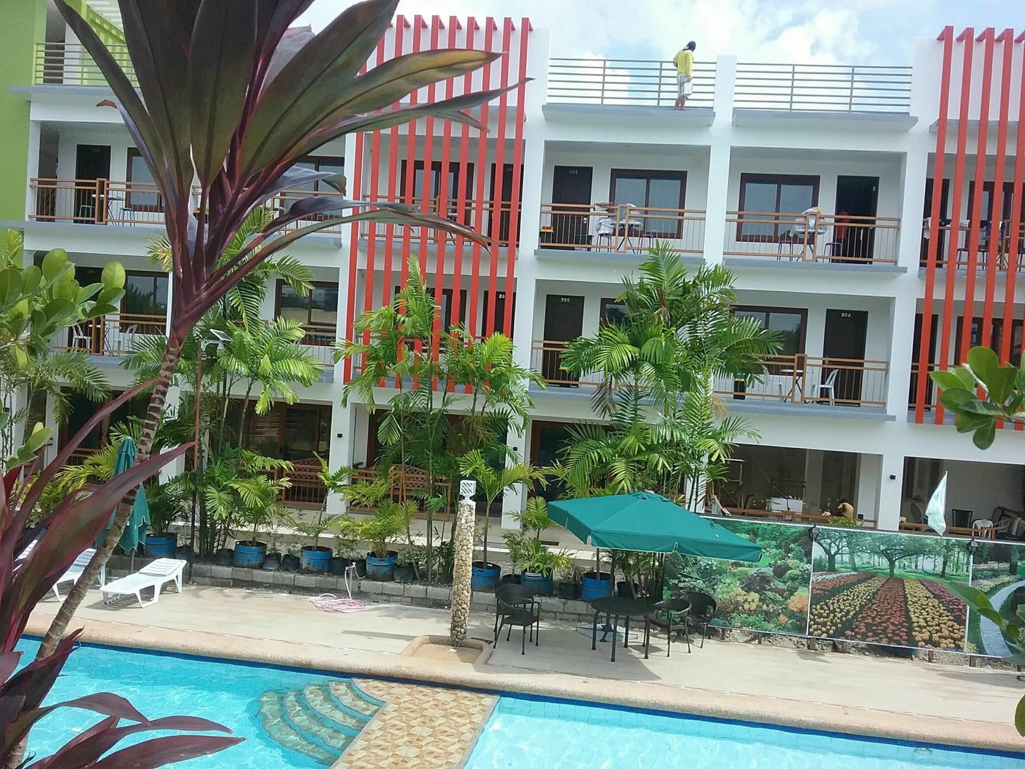 Hotel Tropics Moalboal