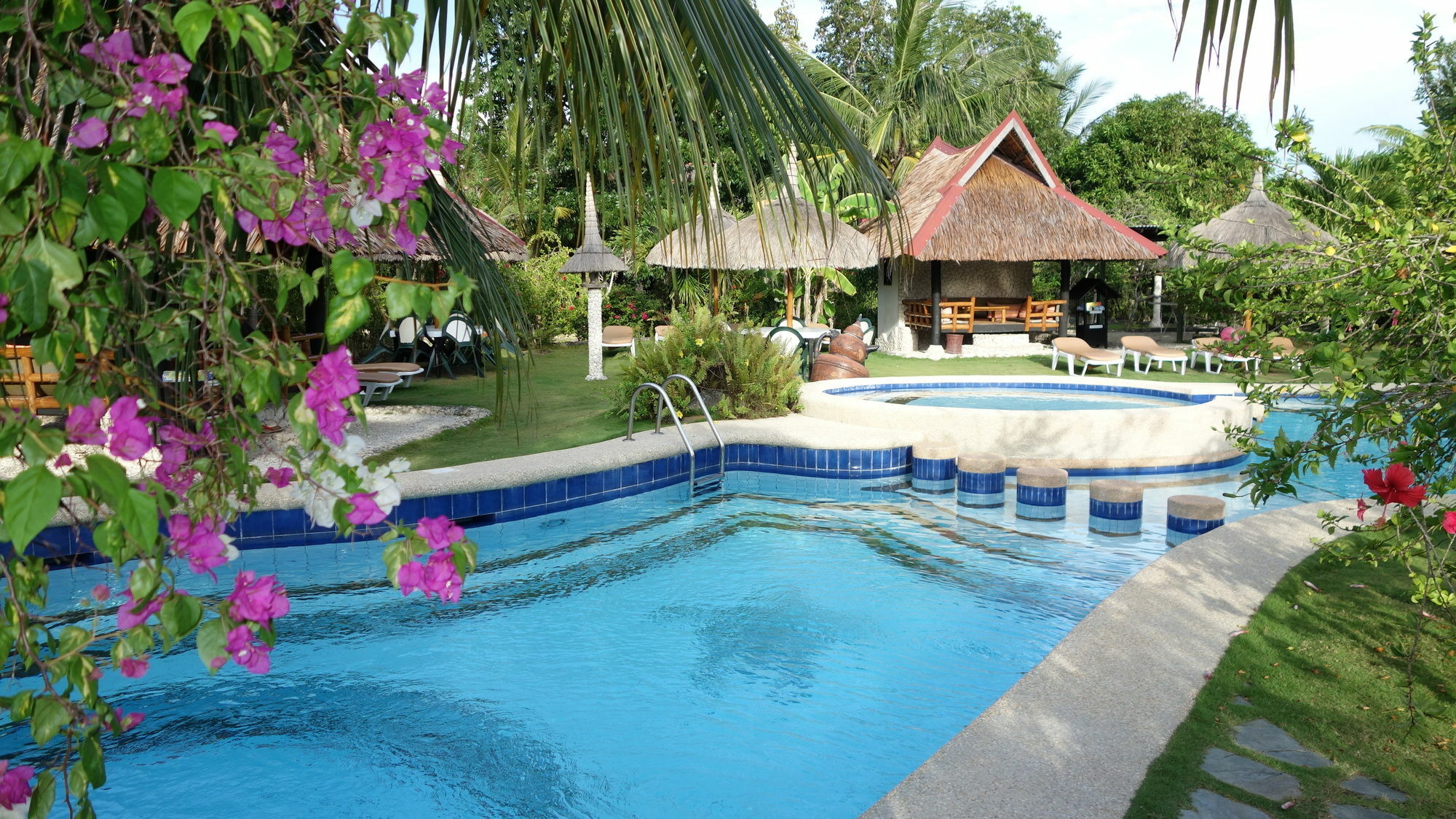 Dolphin House 5*