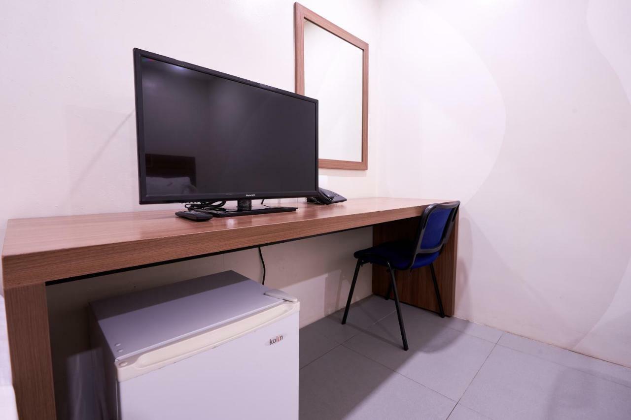 Hotel Rianne And Suites