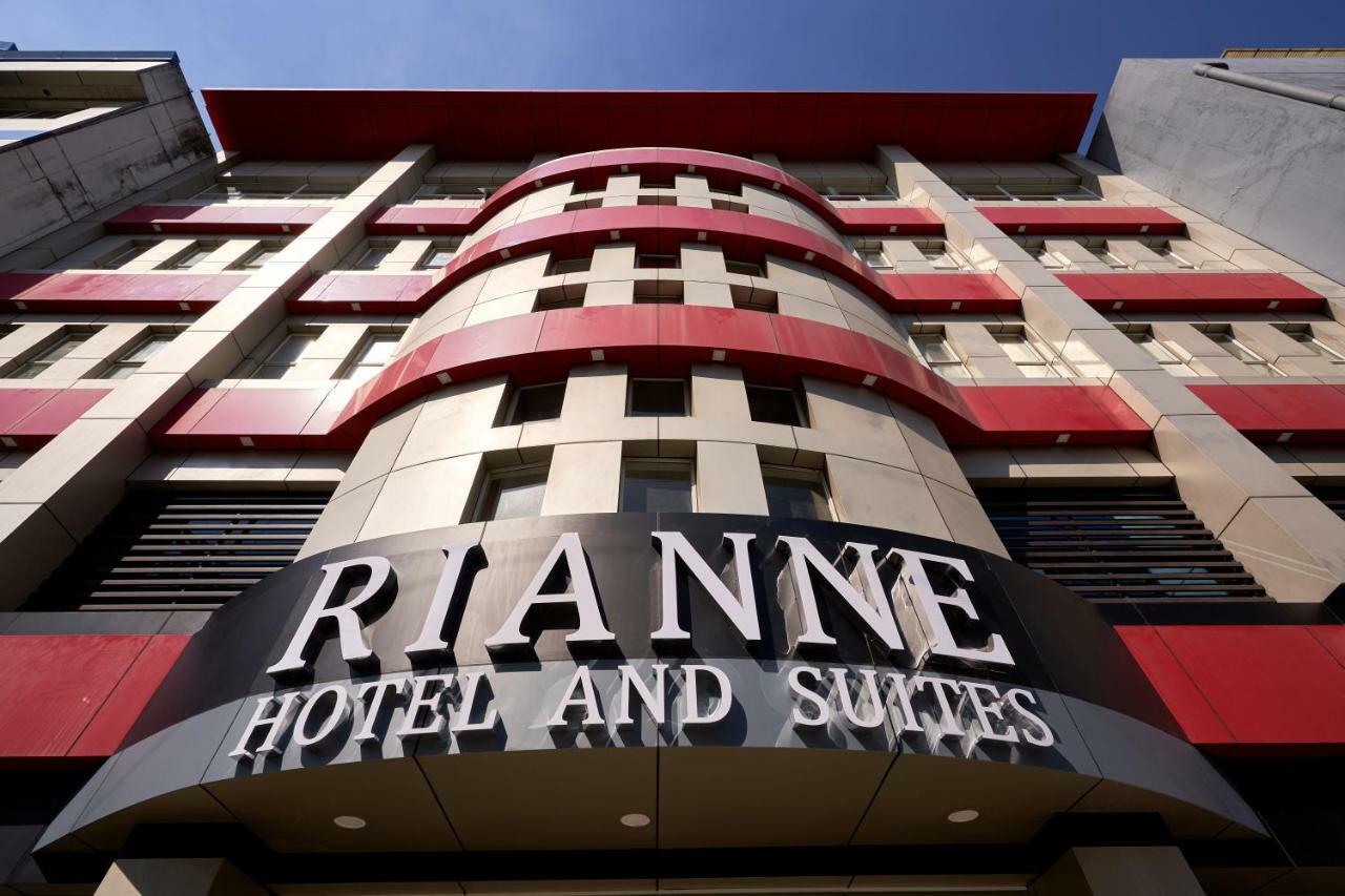 Hotel Rianne And Suites