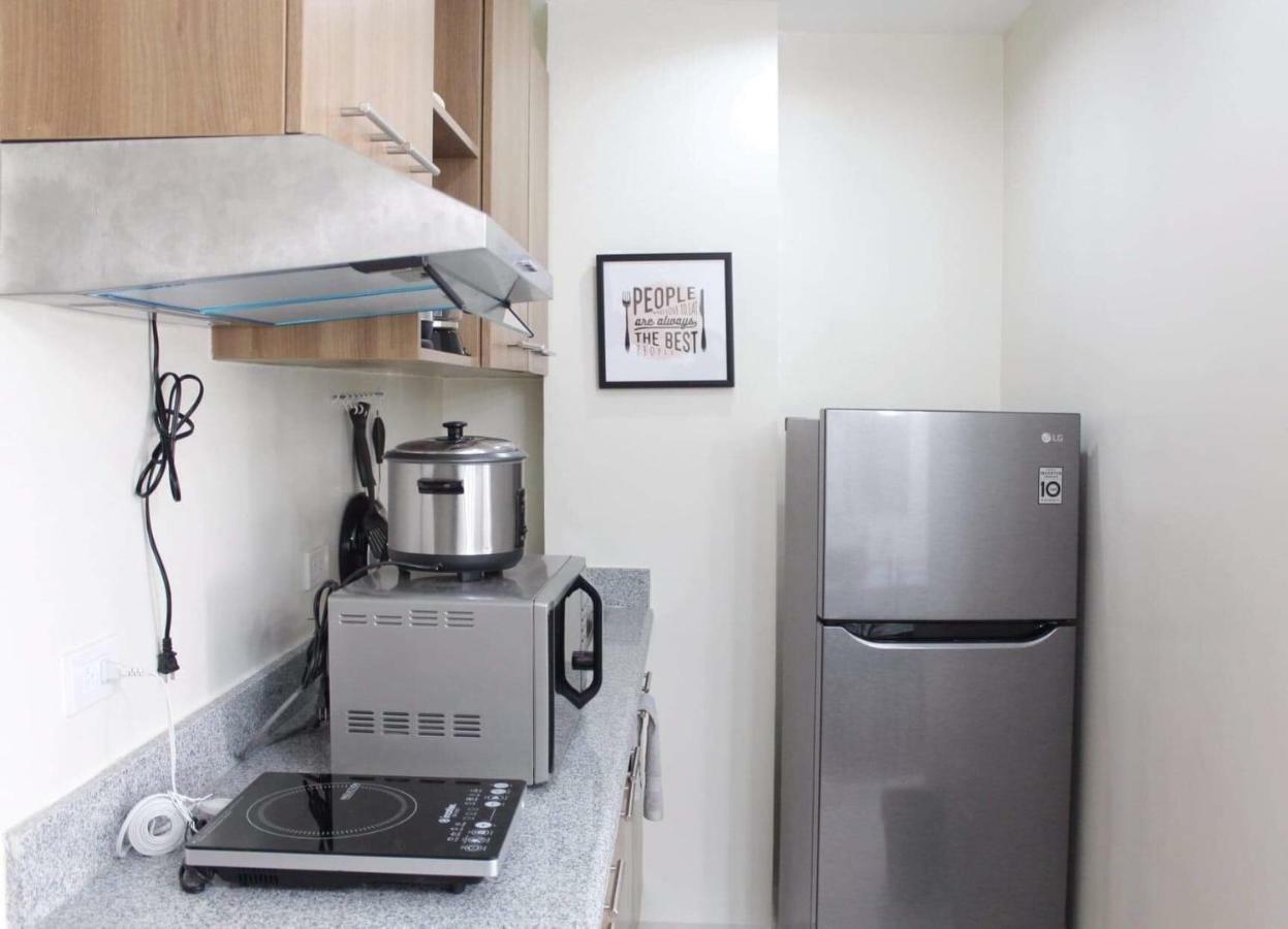 Midpoint | 1br Near Starbucks And Rustan's