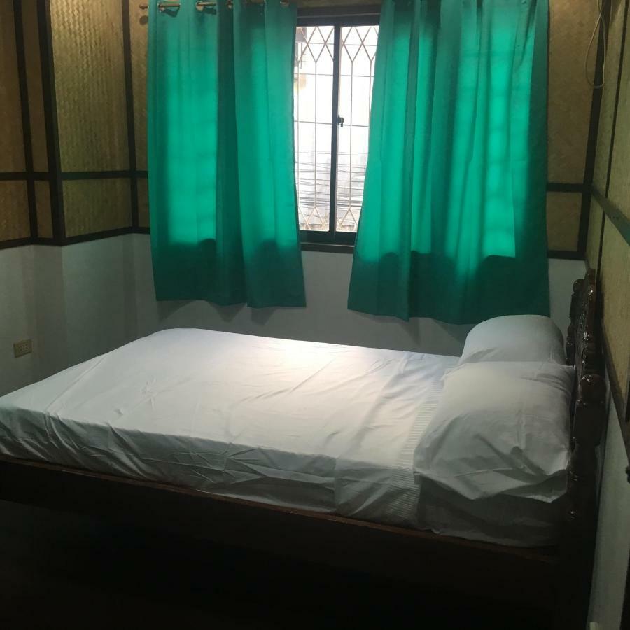 Joyful Island Hostel *