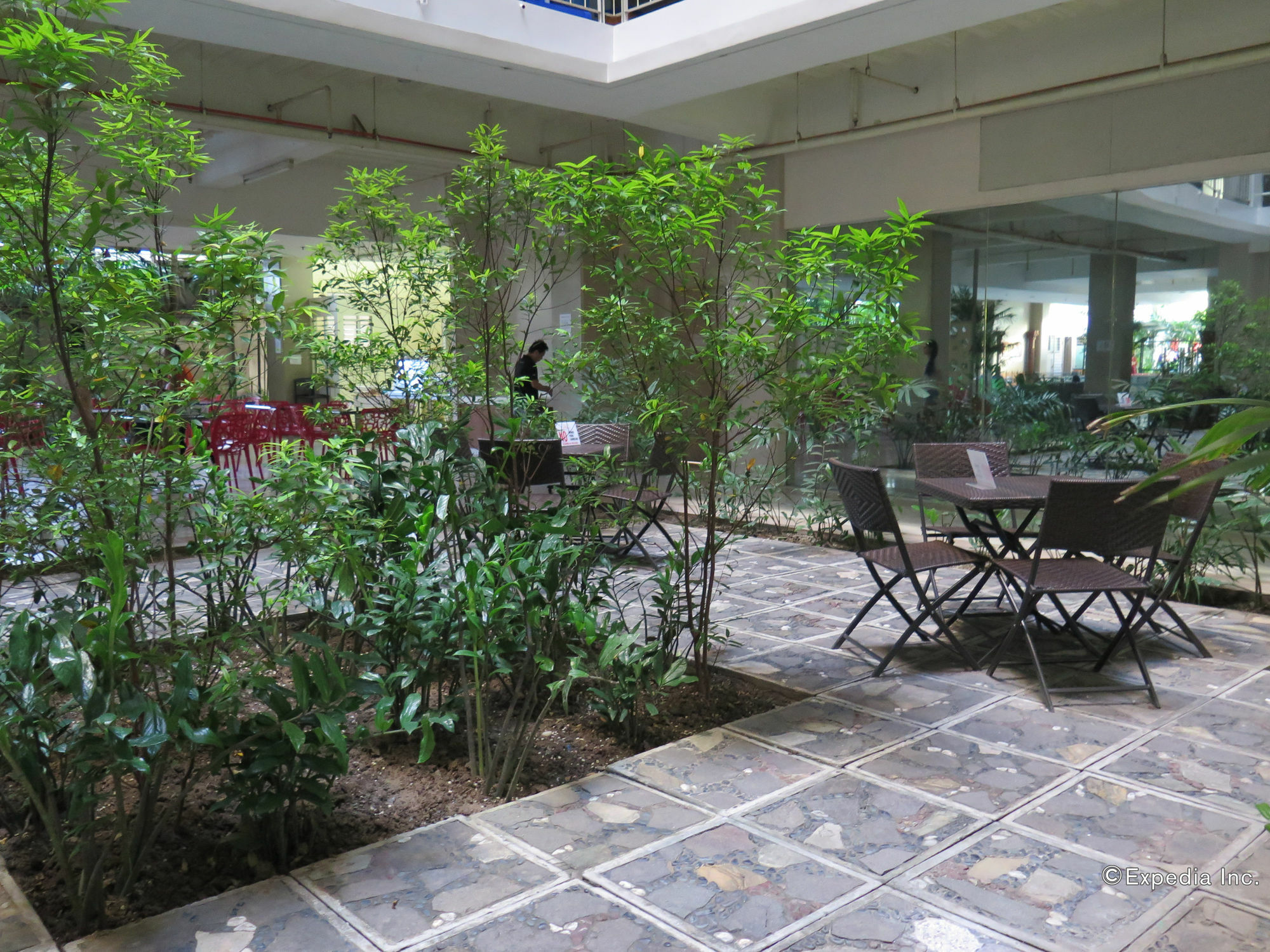 Albergue Alicia Tower Residences (Adults Only)