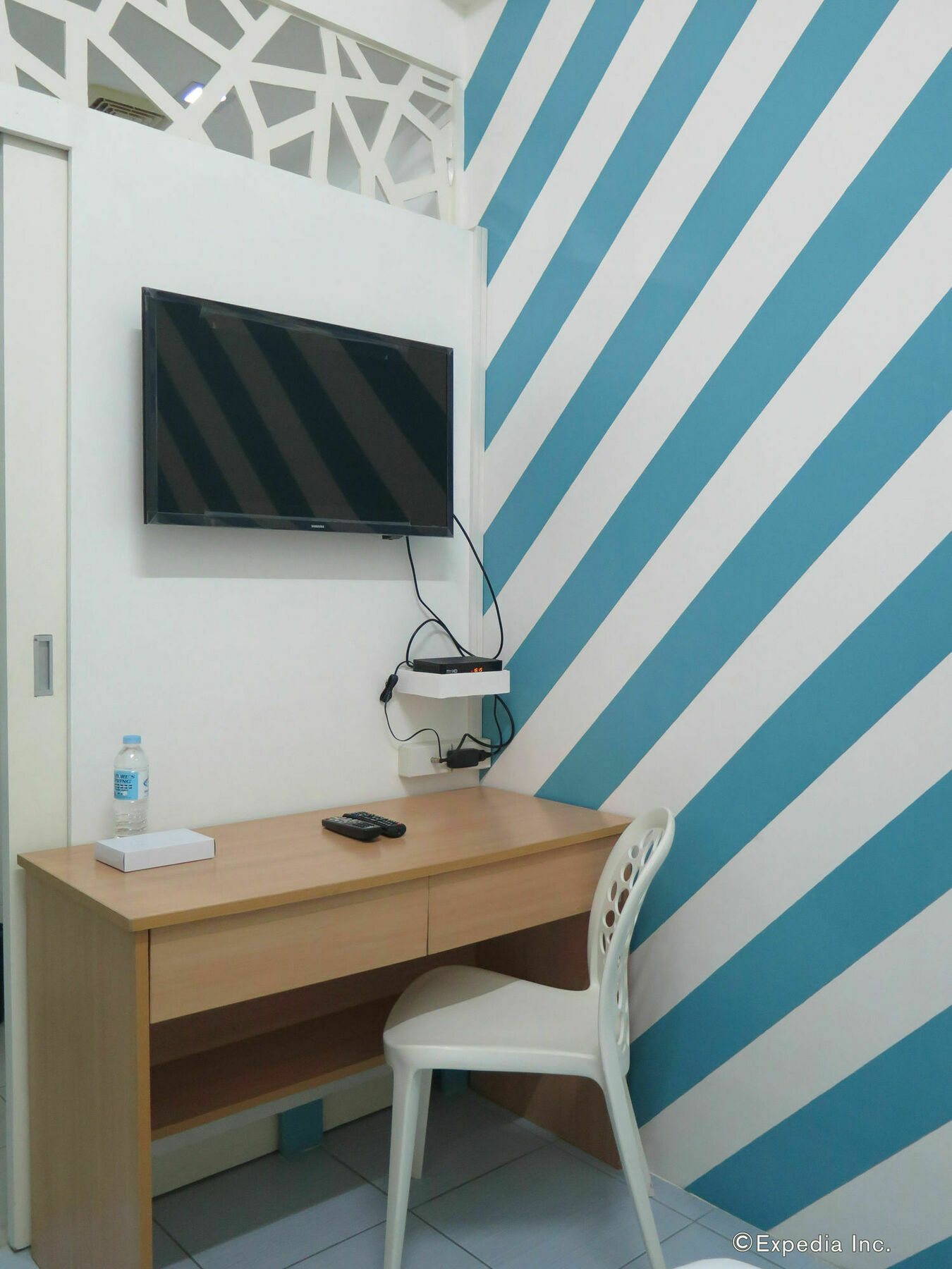 Hostel Alicia Tower Residences (Adults Only)