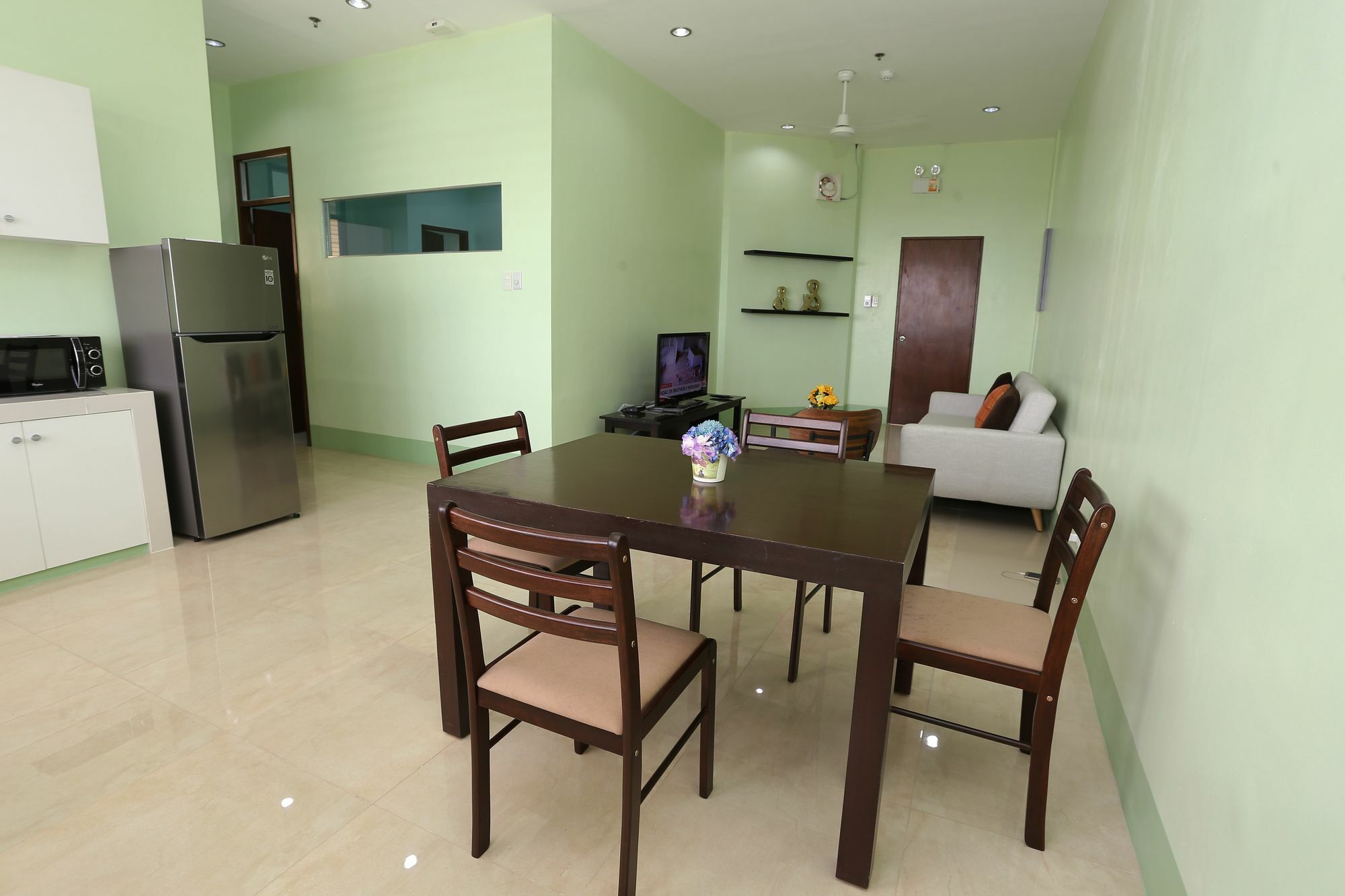 Albergue Alicia Tower Residences (Adults Only) *