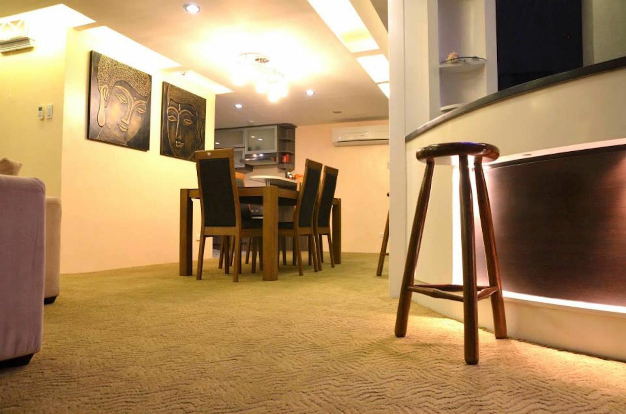 Luxurious Penthouse Unit In Hotel