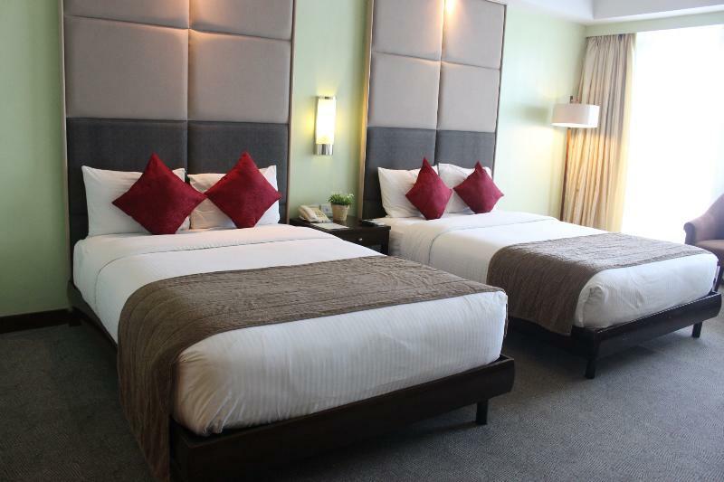 Sotogrande And Lapu-Lapu City