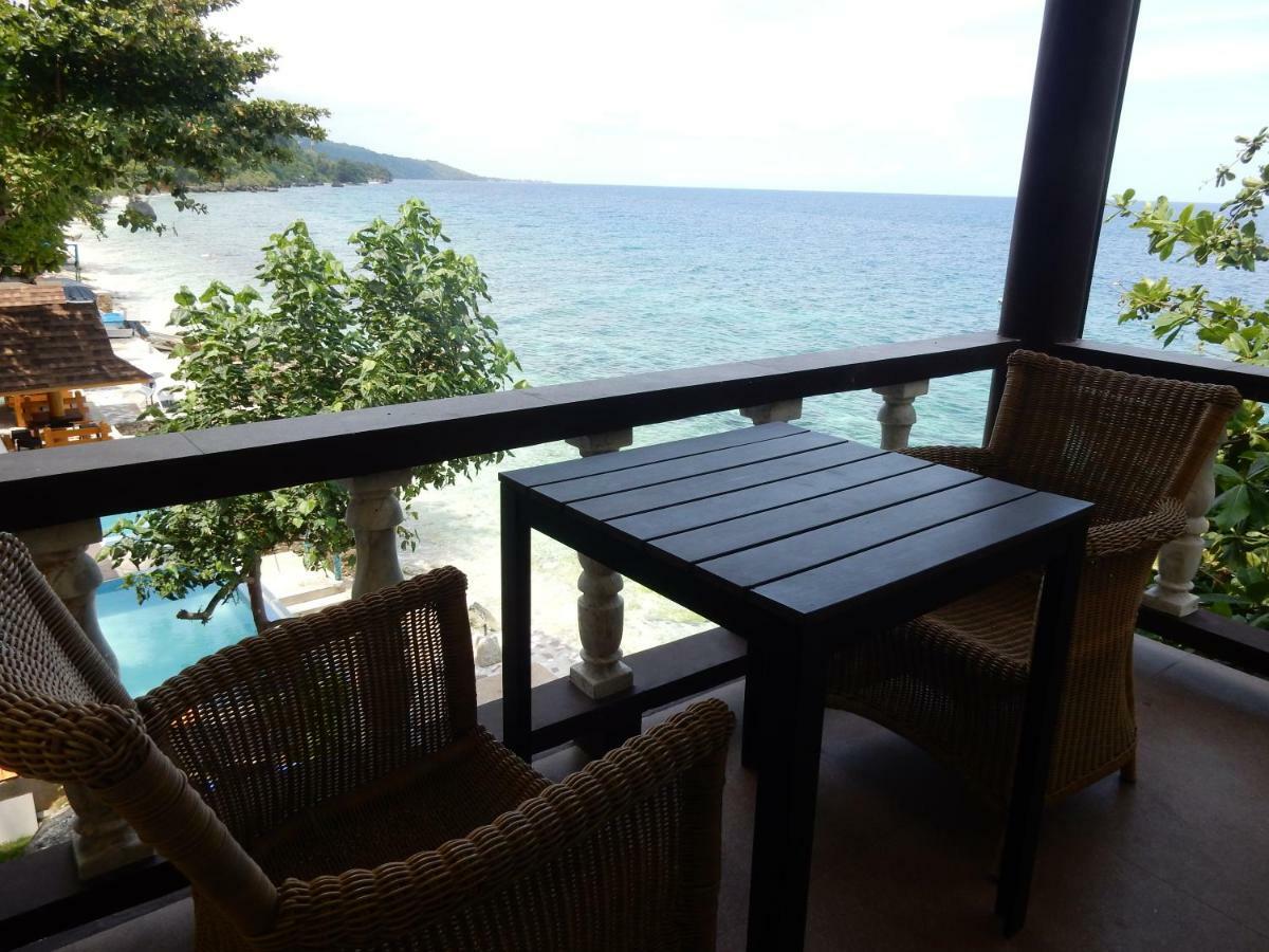 Seafari Resort 2*