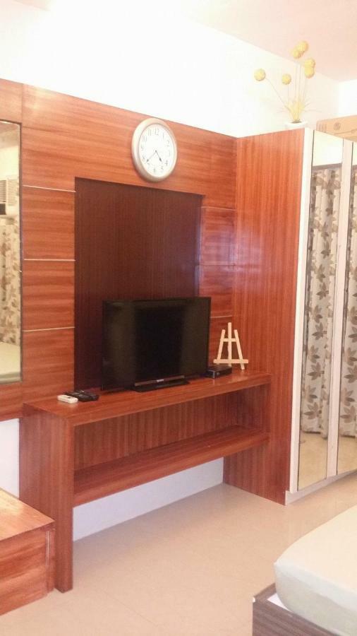 Apartment At La Guardia *