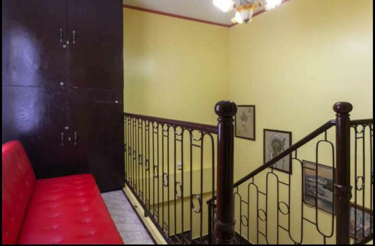 Jenjen's House *