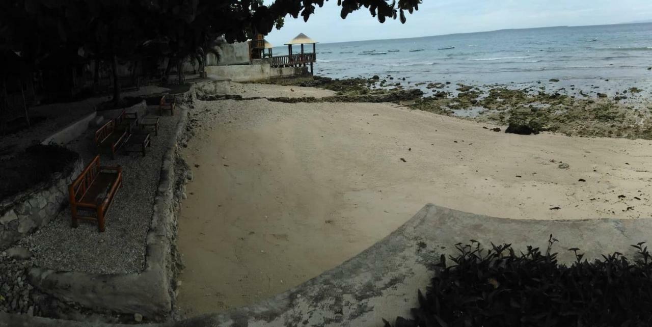 Resort Aj's Place *