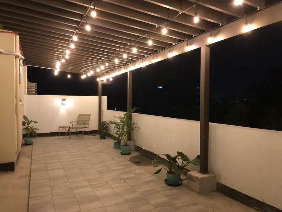 500mbps Wi-fi 2 Largest 2 Bdrm In Grand Residences Cebu