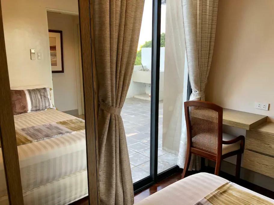 500mbps Wi-fi 2 Largest 2 Bdrm In Grand Residences Apartment Cebu