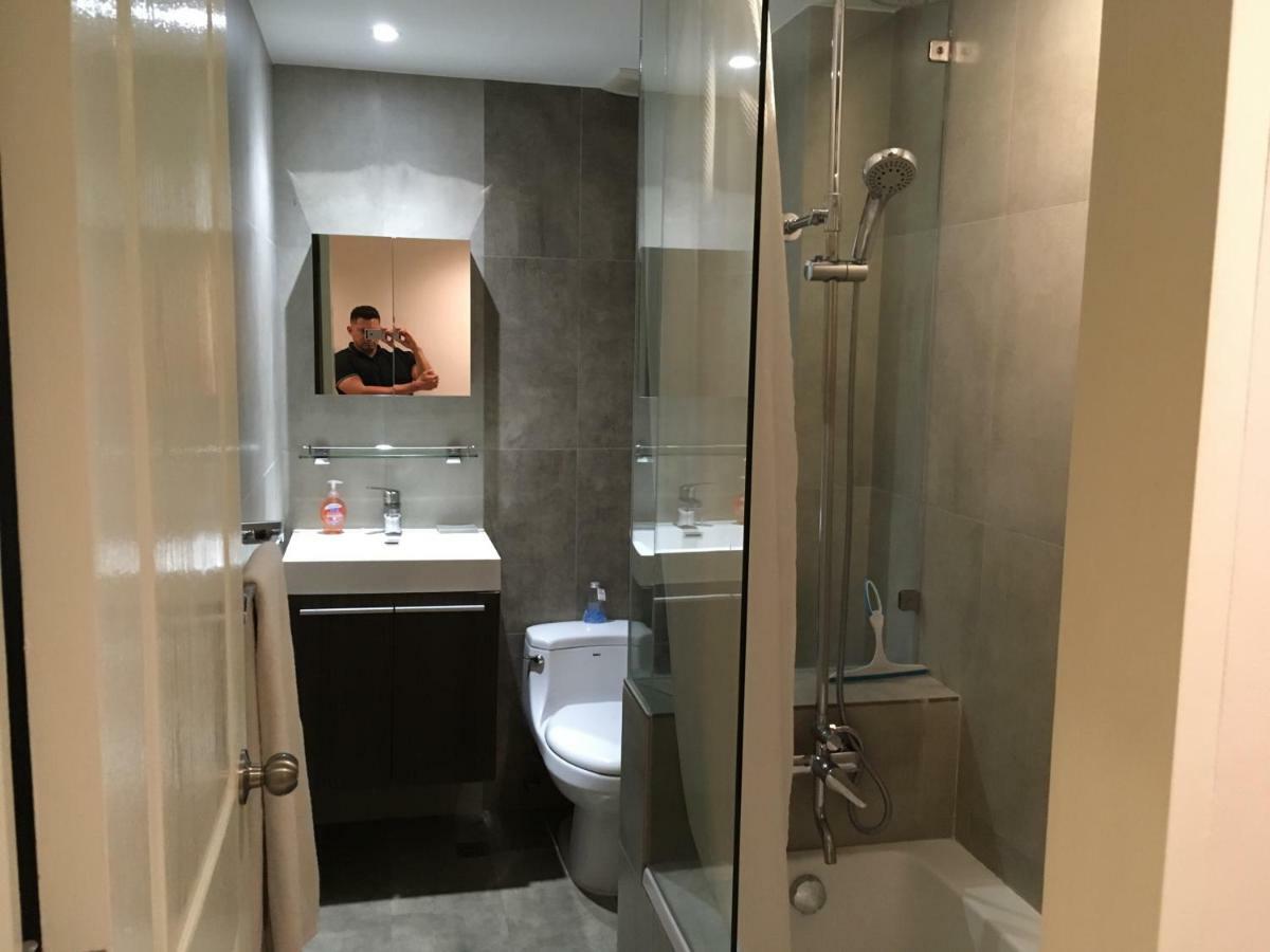 500mbps Wi-fi 2 Largest 2 Bdrm In Grand Residences Apartment