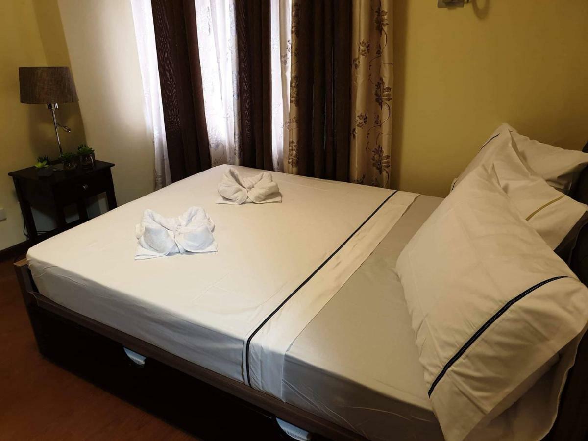 Azalea's Place Bed & Breakfast