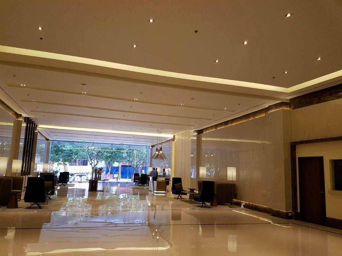 Mactan Newtown Ocean View 360 Degree Apartment *