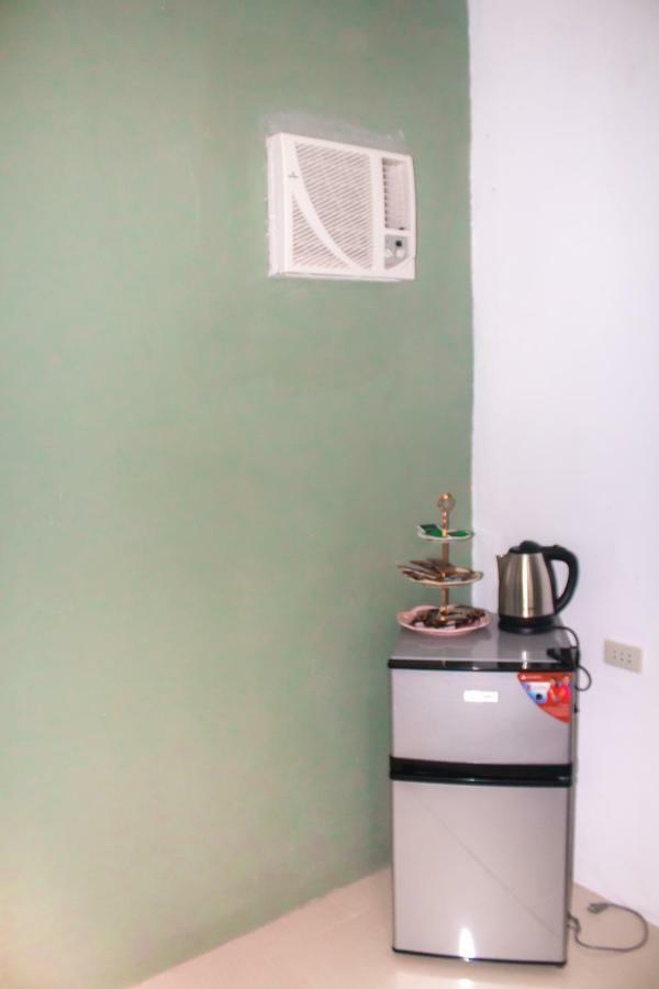 Vailtin Point Apartment Moalboal