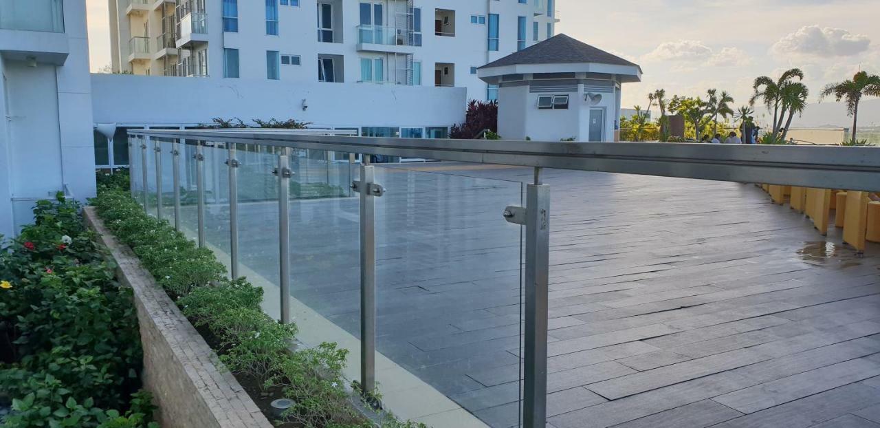 Mactan Newtown Ocean View 360 Degree Apartment *