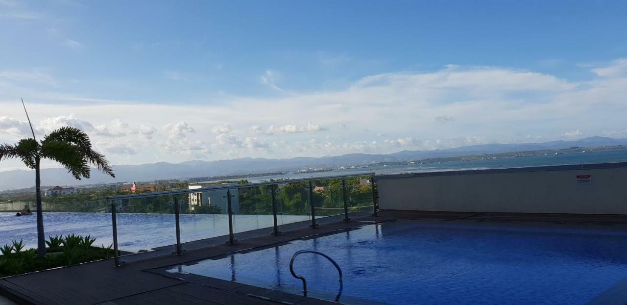 Mactan Newtown Ocean View 360 Degree Apartment Lapu-Lapu City
