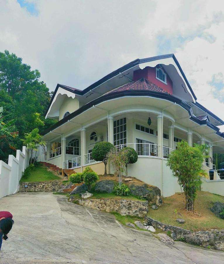Canoy's Mansion Apartelle Villa *