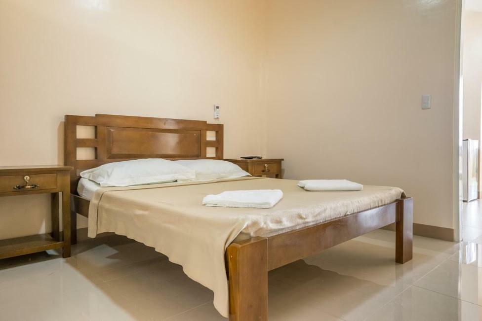 Kellocks' Seaview Apartelle