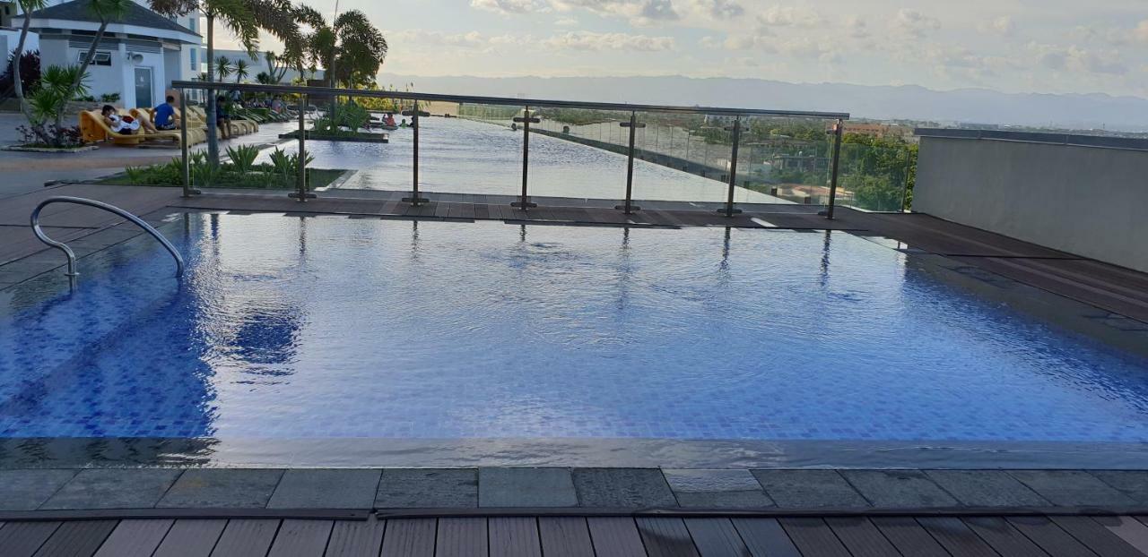 Aparthotel Mactan Newtown With Garden And Ocean View 8newtown Blvd