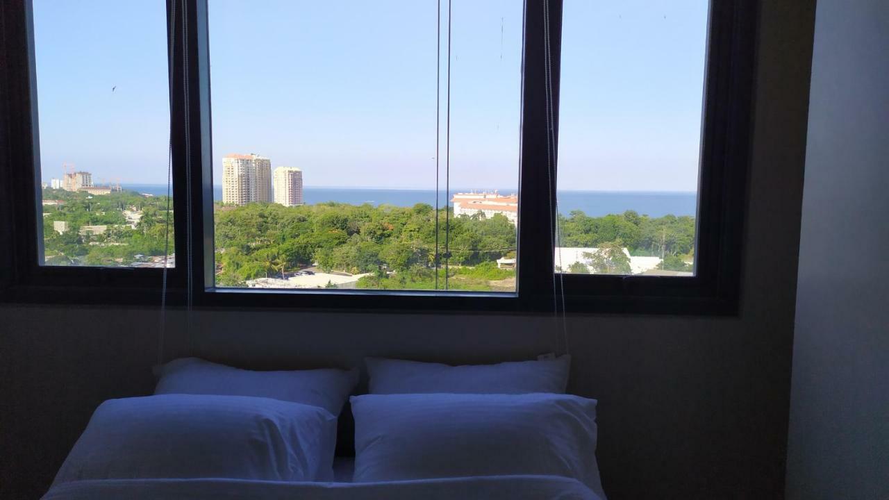 Island Living At One Manchester Place