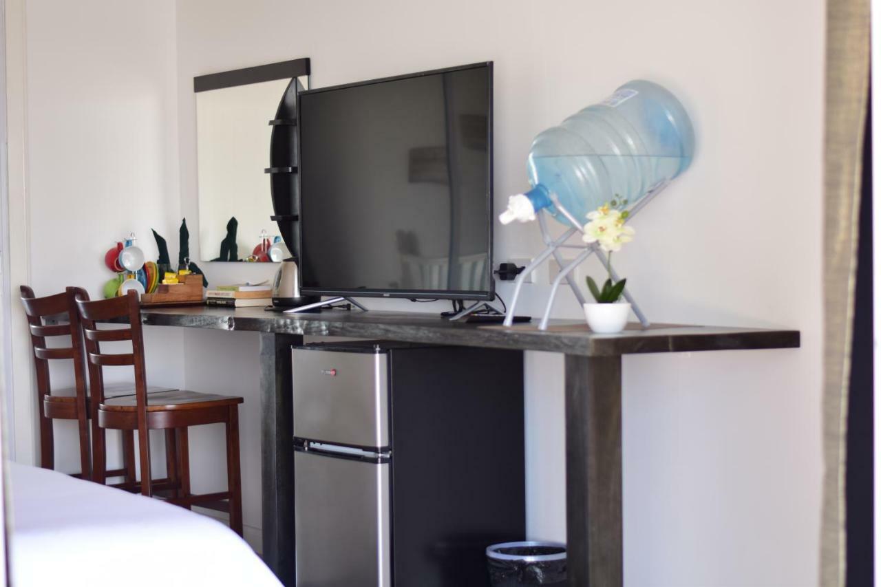 The Beachhouse 3*