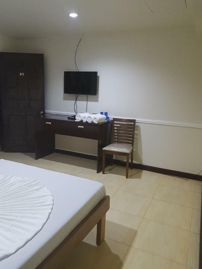 Hk And Restaurant Resort Moalboal