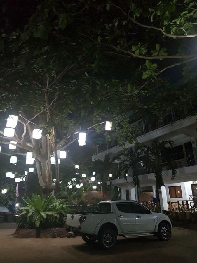 Hk And Restaurant