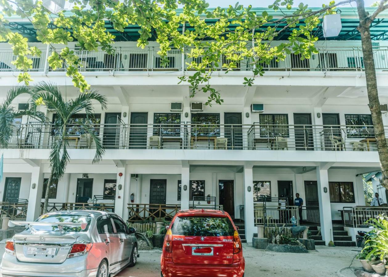 Resort Hk And Restaurant