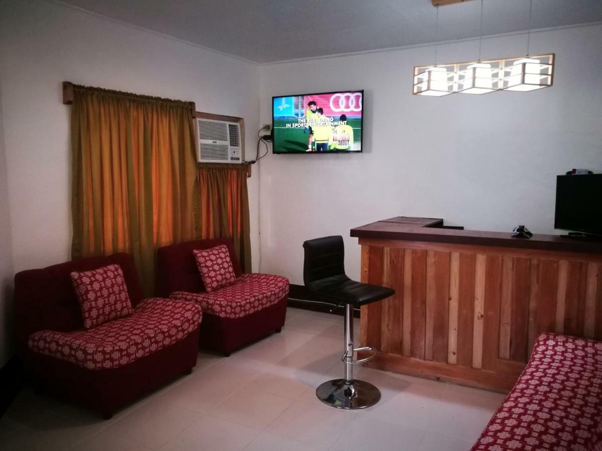8th Street Hostel *