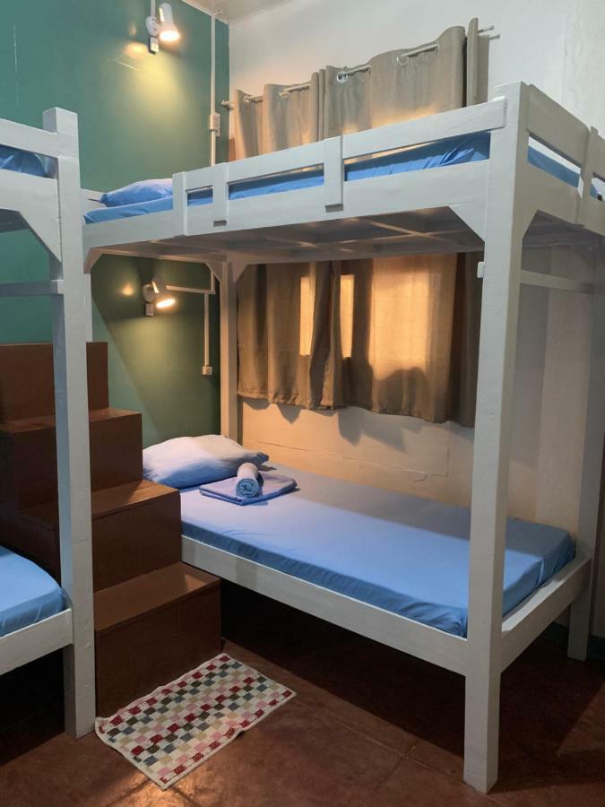 Jiji's Hostel *