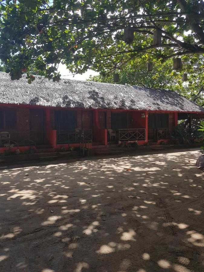 Resort Hk And Restaurant