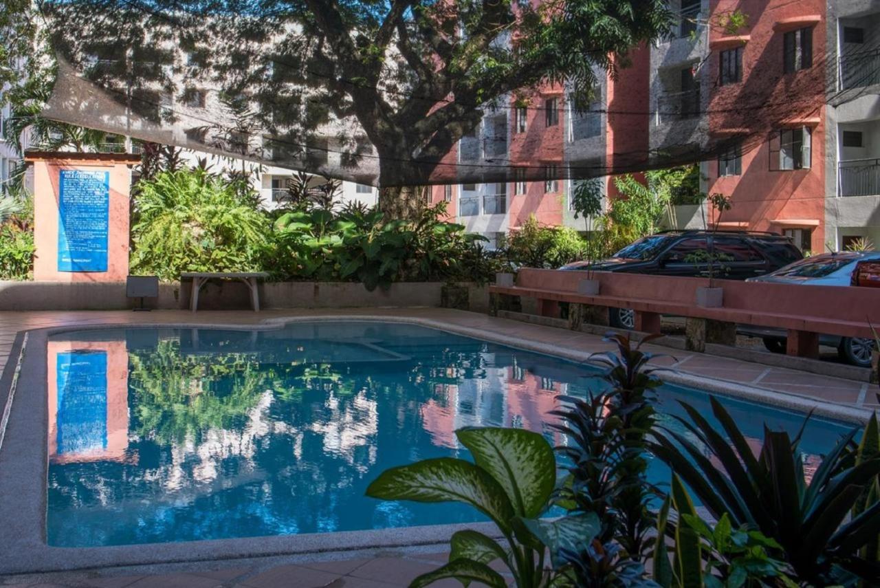D522 At Kiener Hills - Near Cebu Airport Bed & Breakfast 2*
