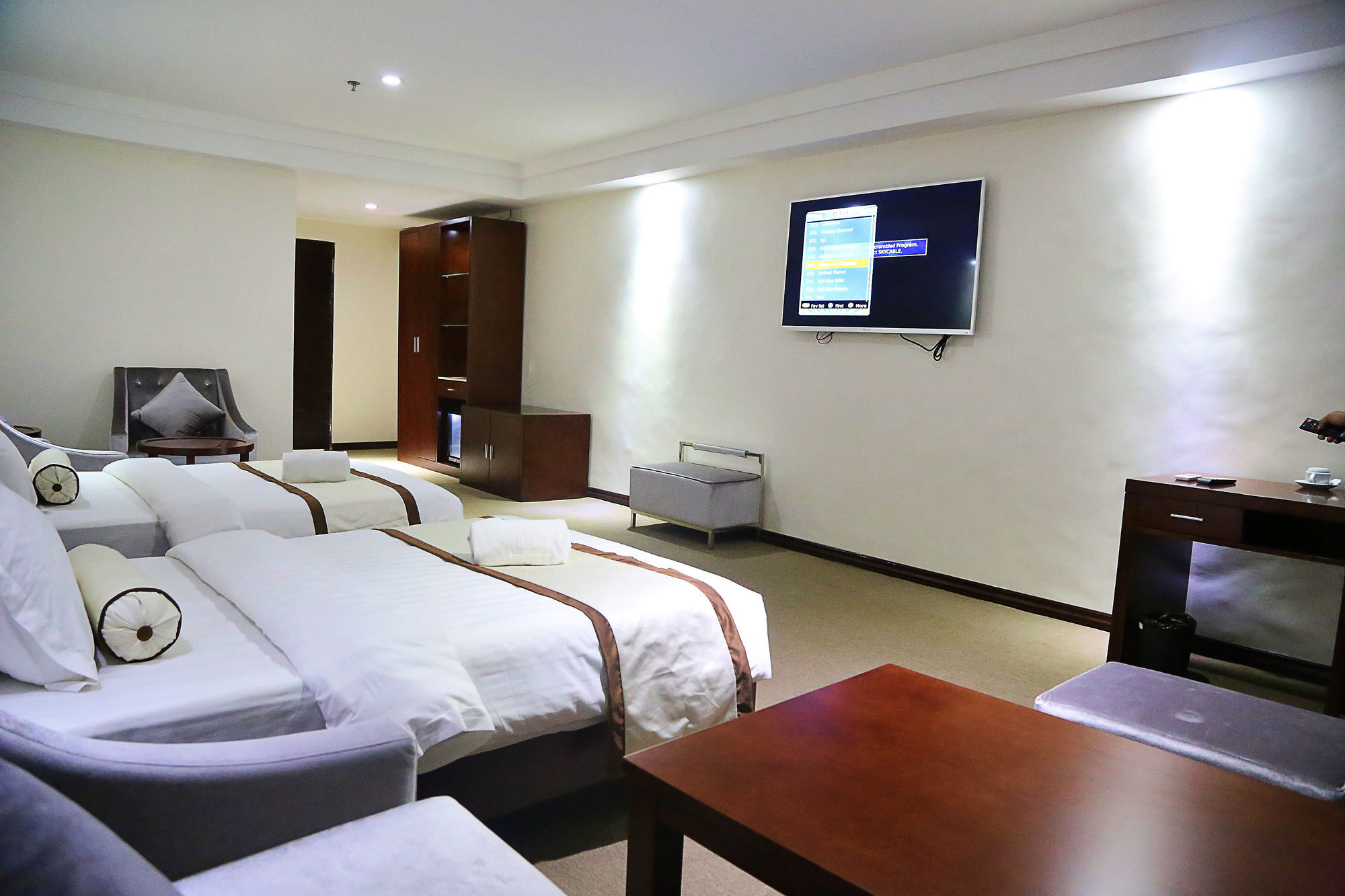 Big 3* Cebu