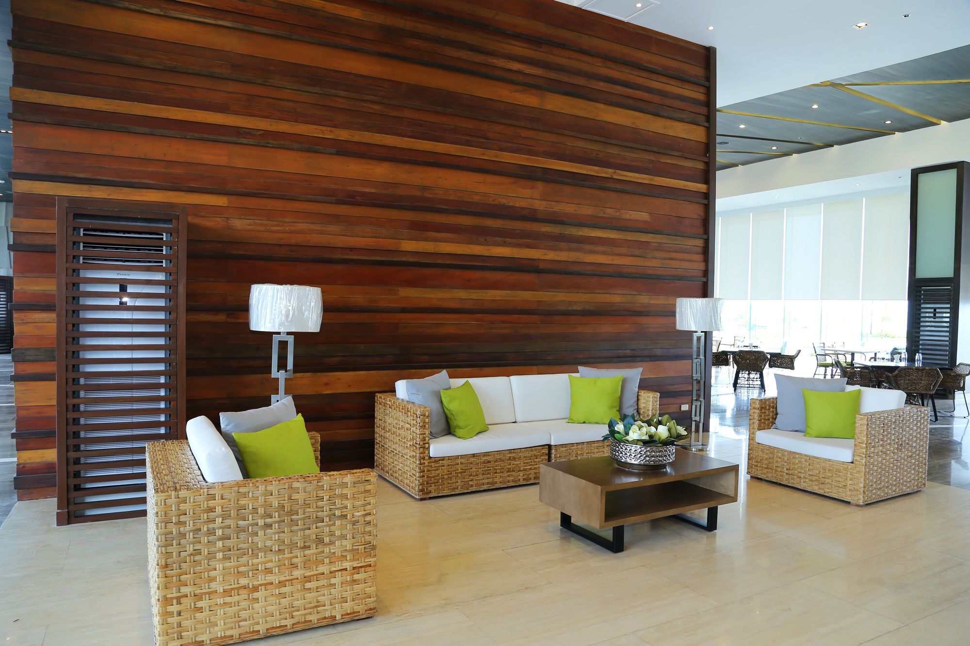 Arterra And 4* Lapu-Lapu City