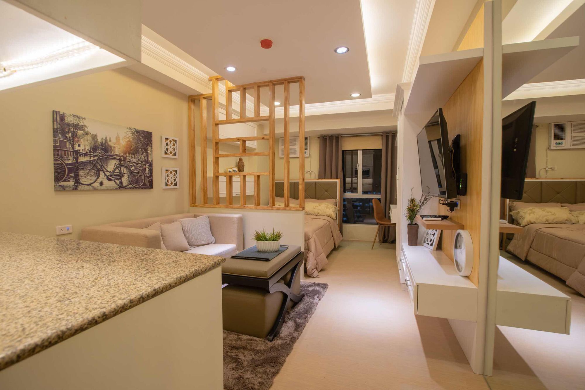 Hotel Julian Avida Towers - Adults Only