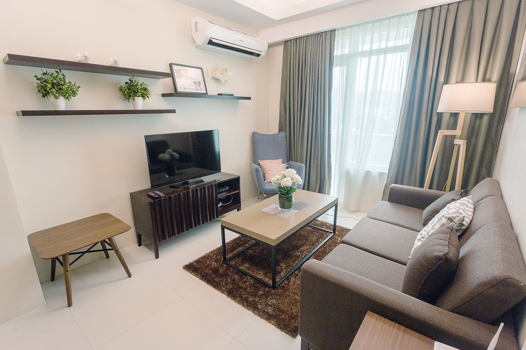 Padgett Place Deluxe