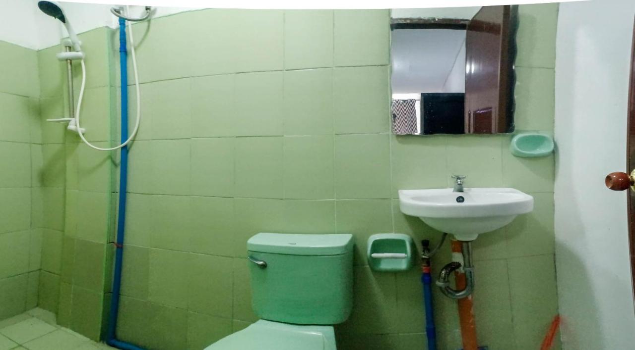 Hotel Cebu 3*