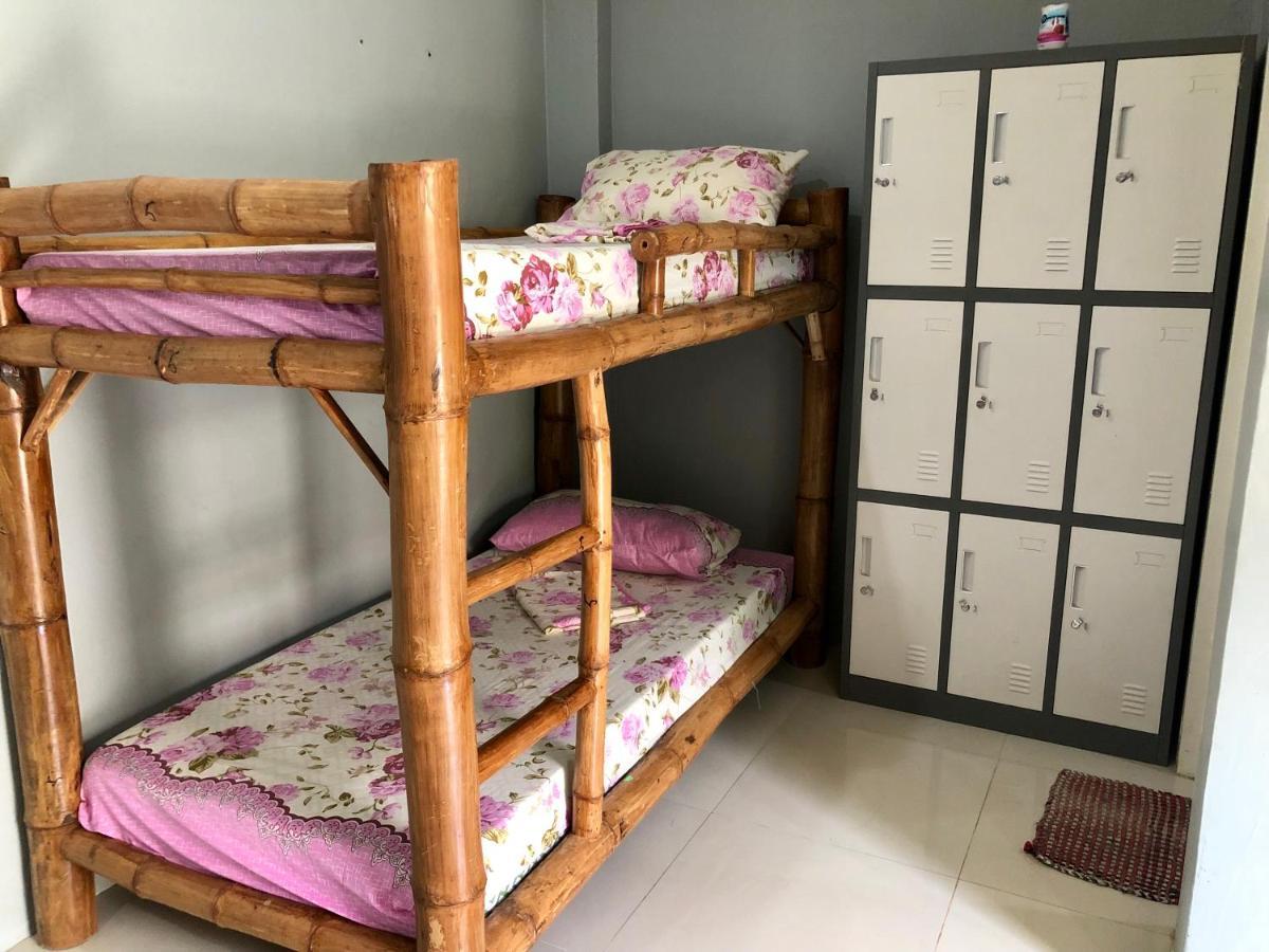 Lionfish Backpackers (adults Only) Hostel *