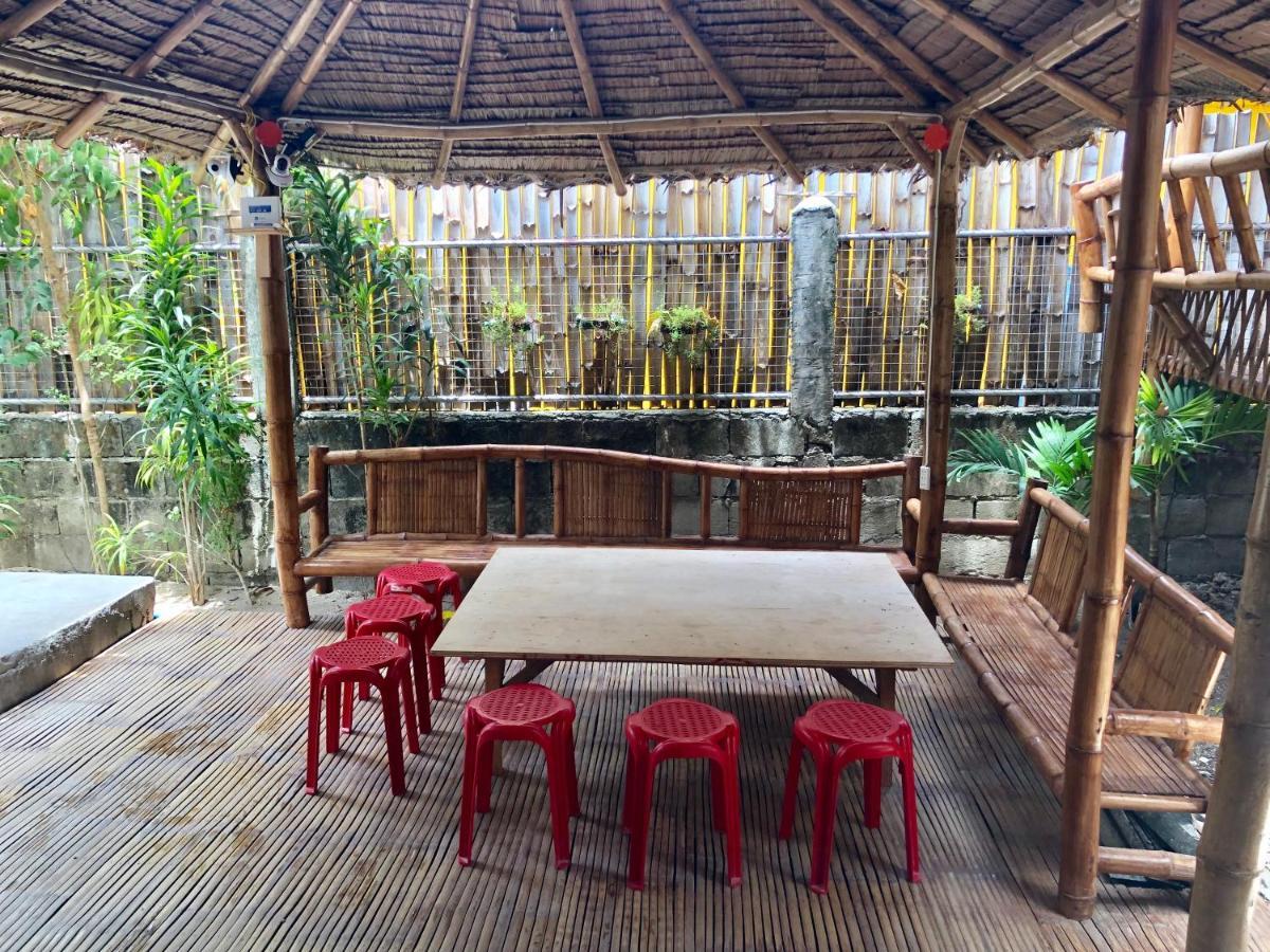 Lionfish Backpackers (adults Only) Hostel *