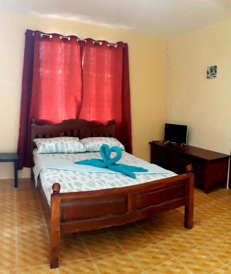 Inn Sisters Moalboal