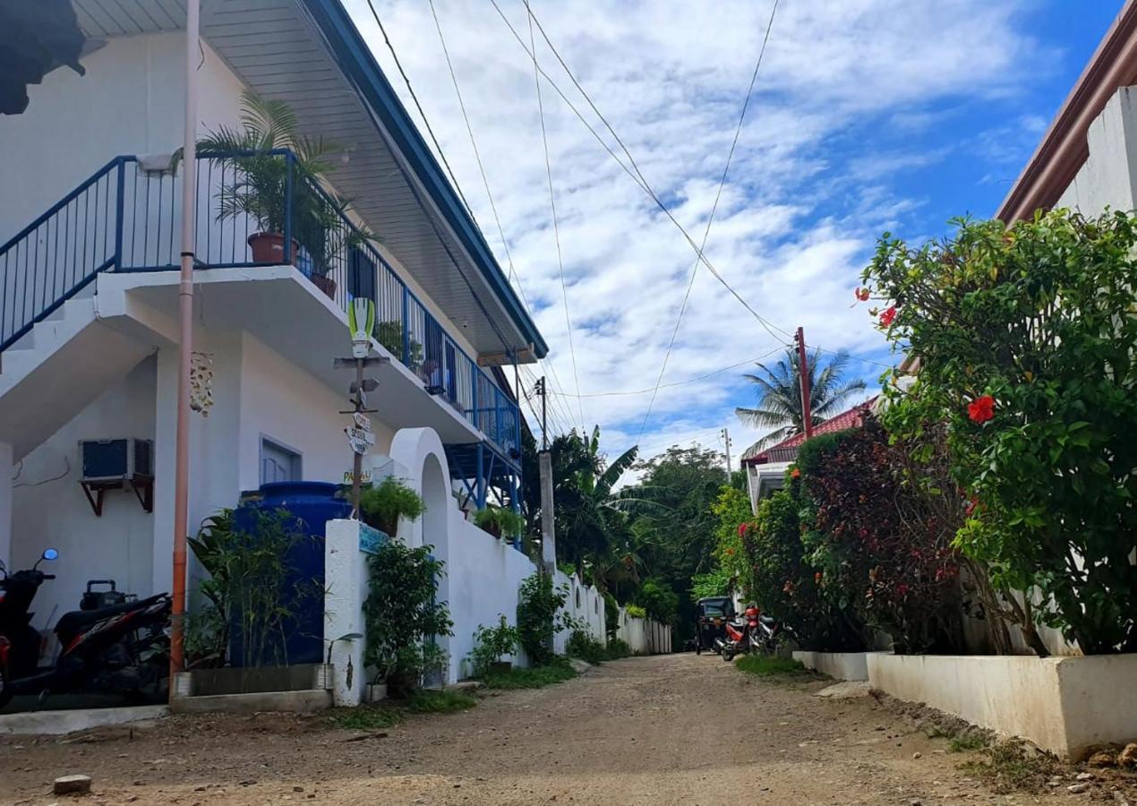 Gaja Go Dive & Inn