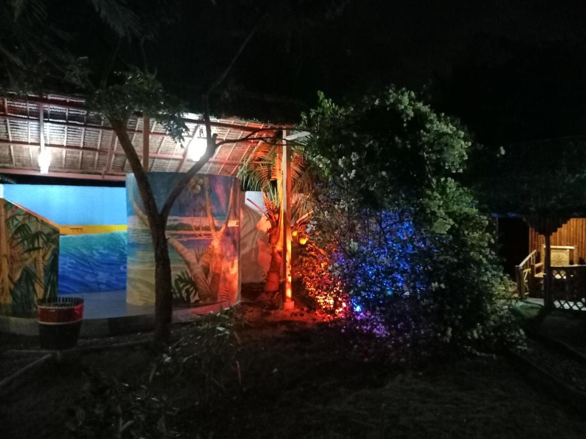 Bamboo House / Acomodação com café da manhã  2*