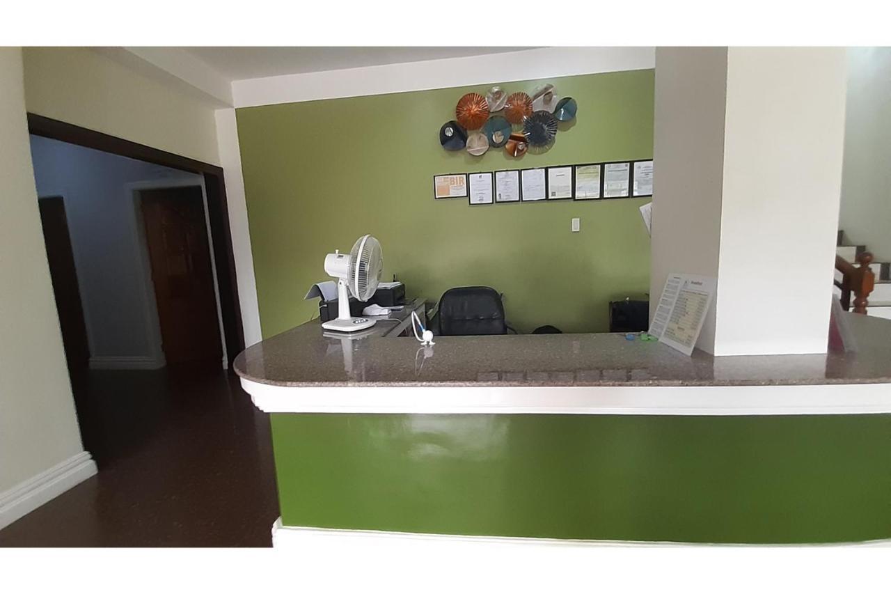 Hotel Adelaida Pensionne Santa Fe (Cebu)