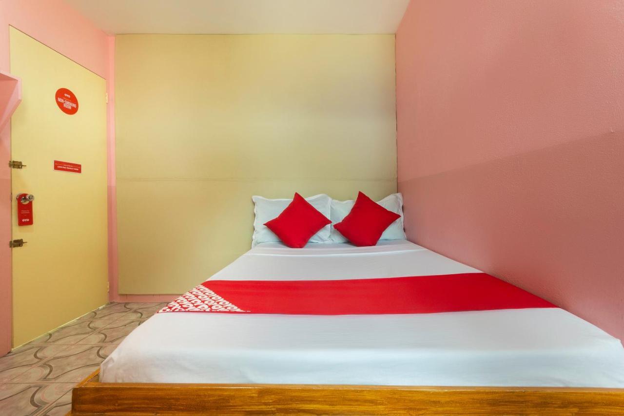 Hotel Oyo 449 Sunrise 888