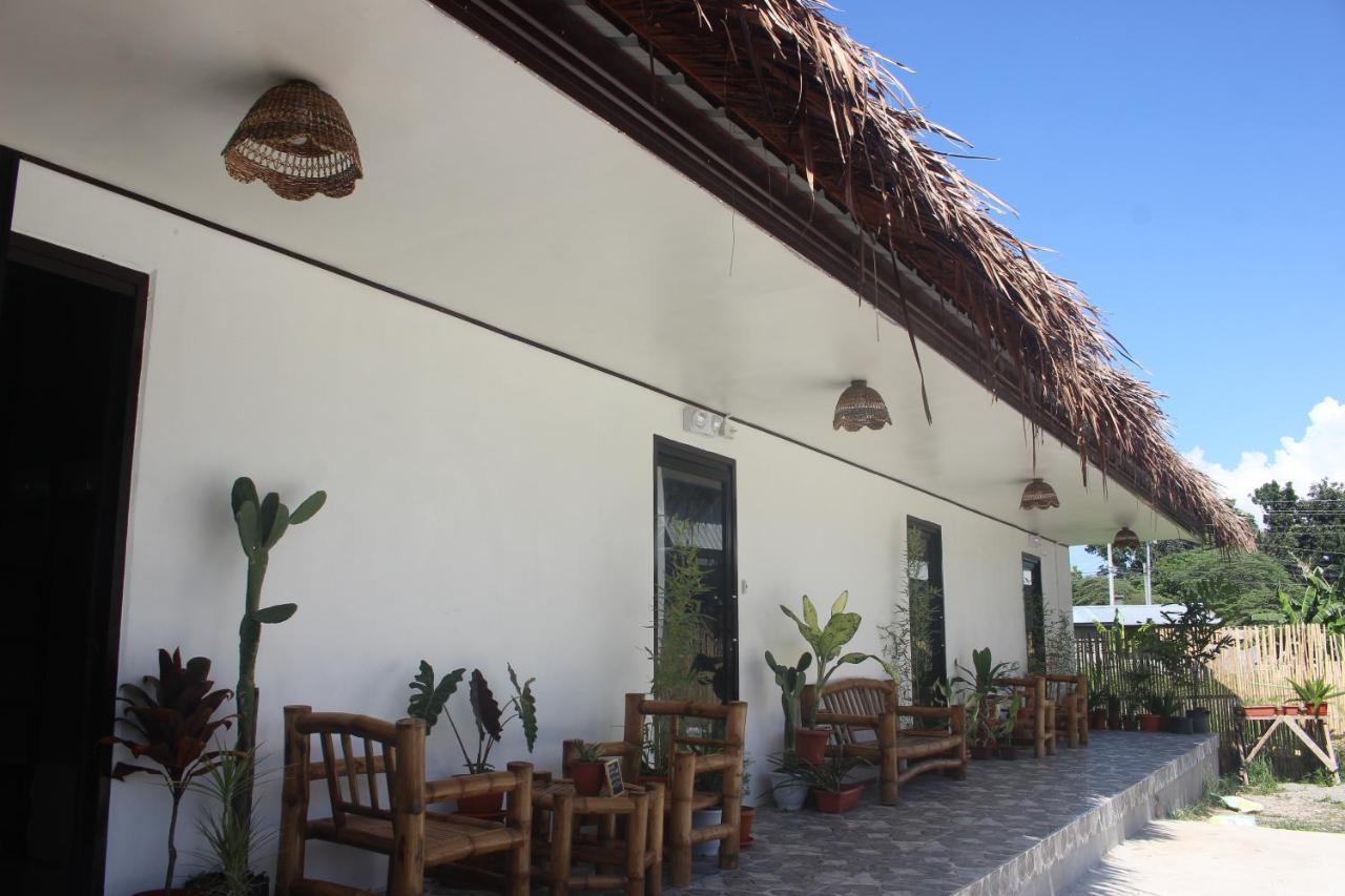 Hangover Hostel Moalboal
