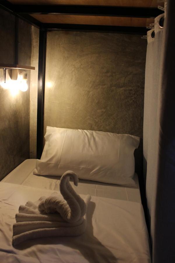 Hostel Hangover Moalboal